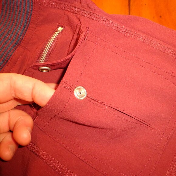 Free People Movement Cascade Flares S Oxford Snap Closure Pockets Adj. Hem - Picture 11 of 16